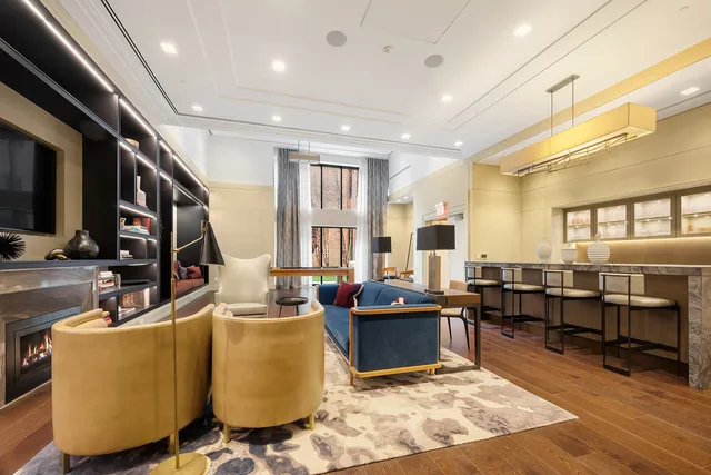 $19,000 | 200 East 95th Street, Unit 20C | Upper East Side