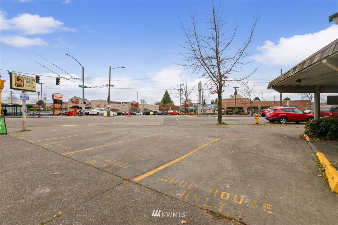 2552 Beacon Avenue South Seattle, WA 98144 - Photo 4 of 15