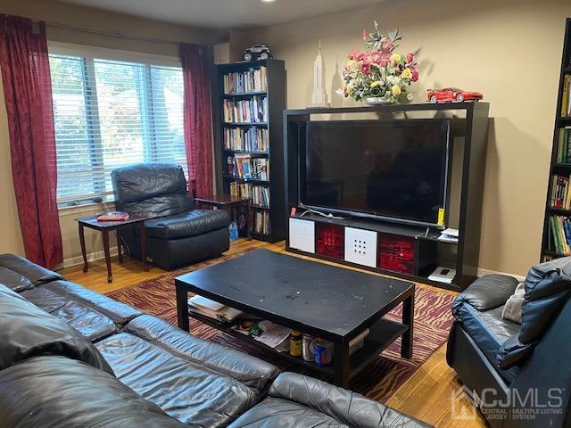 33 Cottler Avenue Springfield, NJ 07081 - Photo 3 of 18 Gallery Image 3