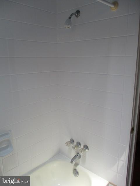 36 Golf Road Upper Darby, PA 19082 - Photo 16 of 17 Gallery Image 16
