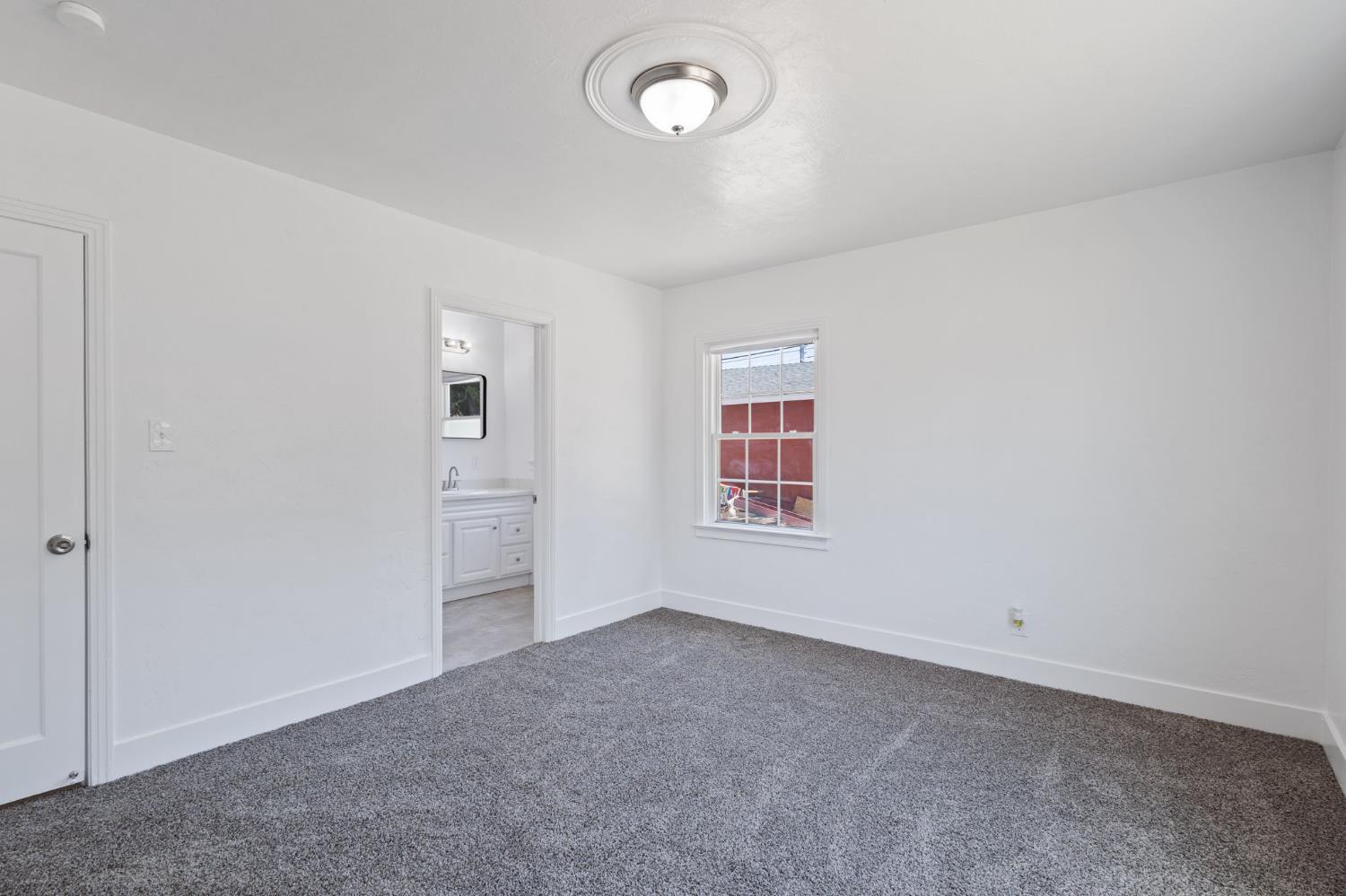 365 East Main Street Merced, CA 95340 - Photo 16 of 27