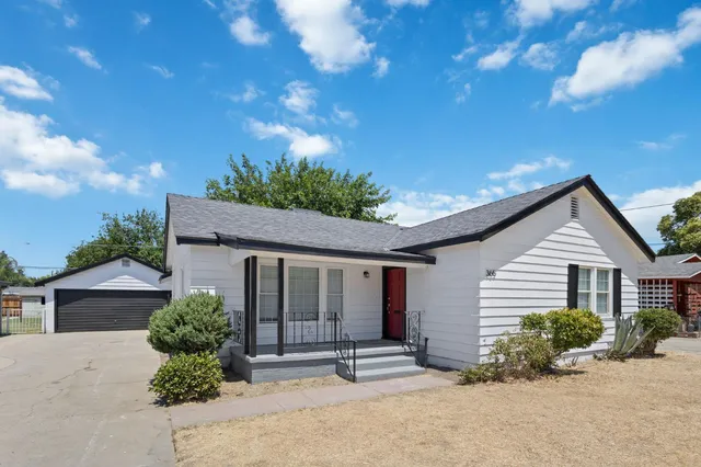 $374,998 | 365 East Main Street, Merced, CA 95340