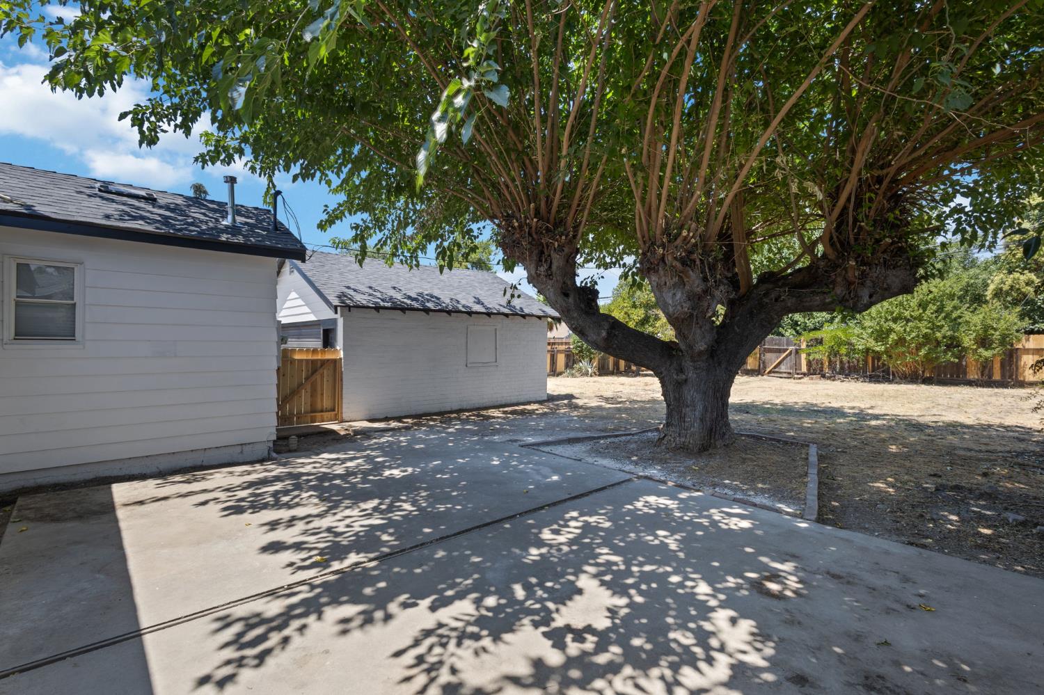 365 East Main Street Merced, CA 95340 - Photo 24 of 27