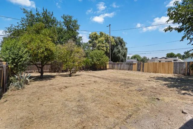 $374,998 | 365 East Main Street, Merced, CA 95340