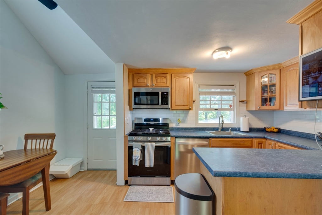 108 Deforest Street Boston, MA 02131 - Photo 10 of 37