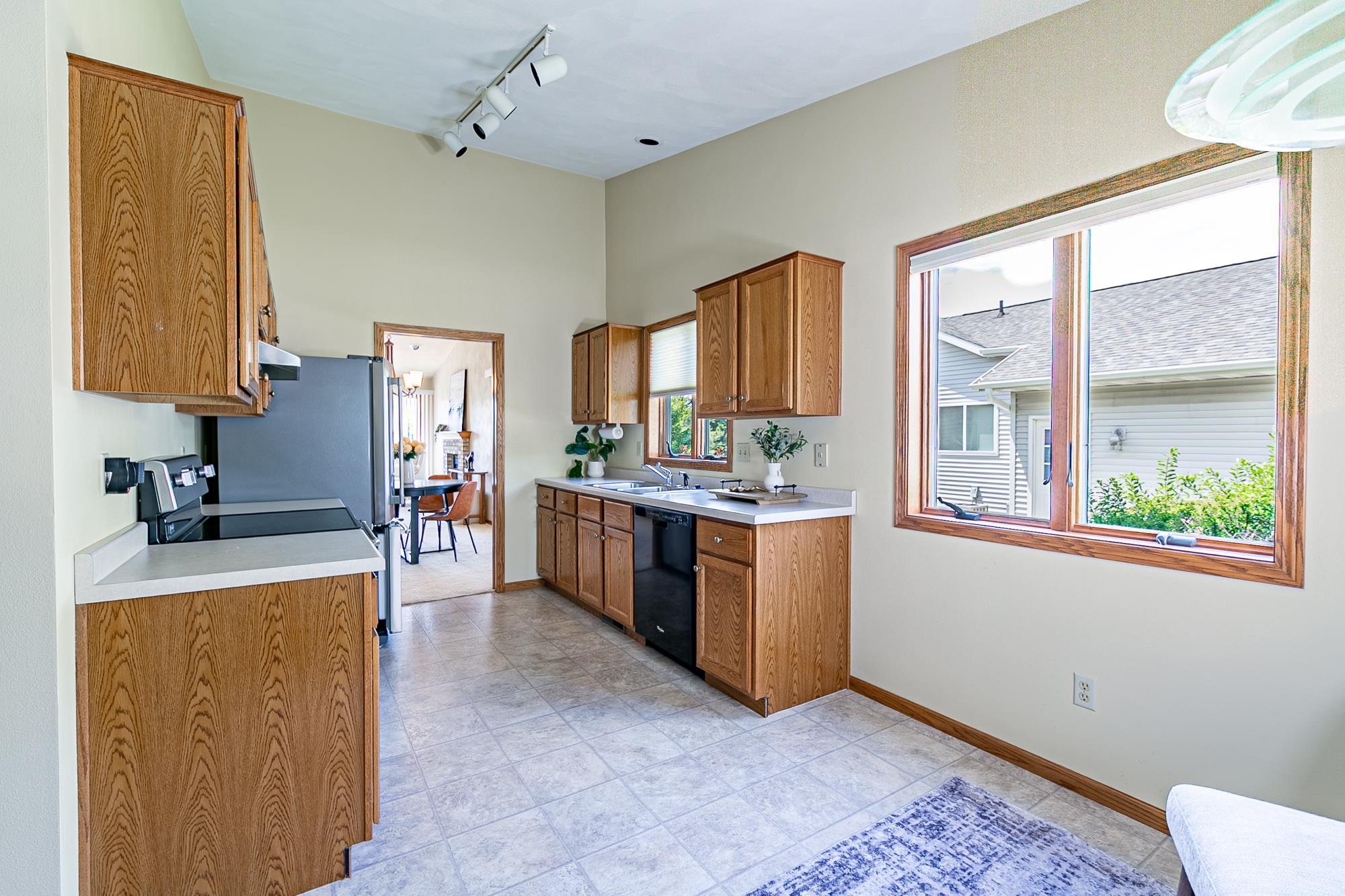 W2759 Brookhaven Drive Appleton, WI 54915 - Photo 5 of 45