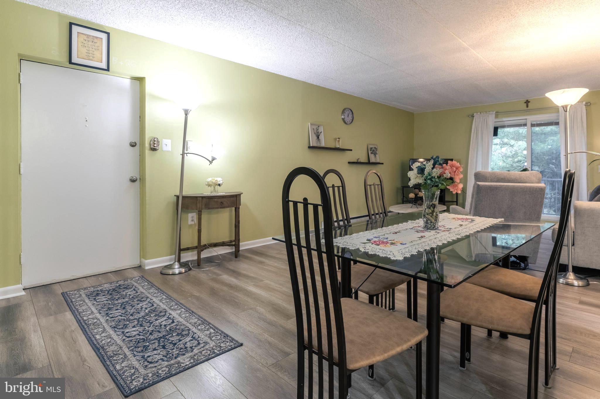 400 Glendale Road, Unit A54 Havertown, PA 19083 - Photo 4 of 21 Dining Area