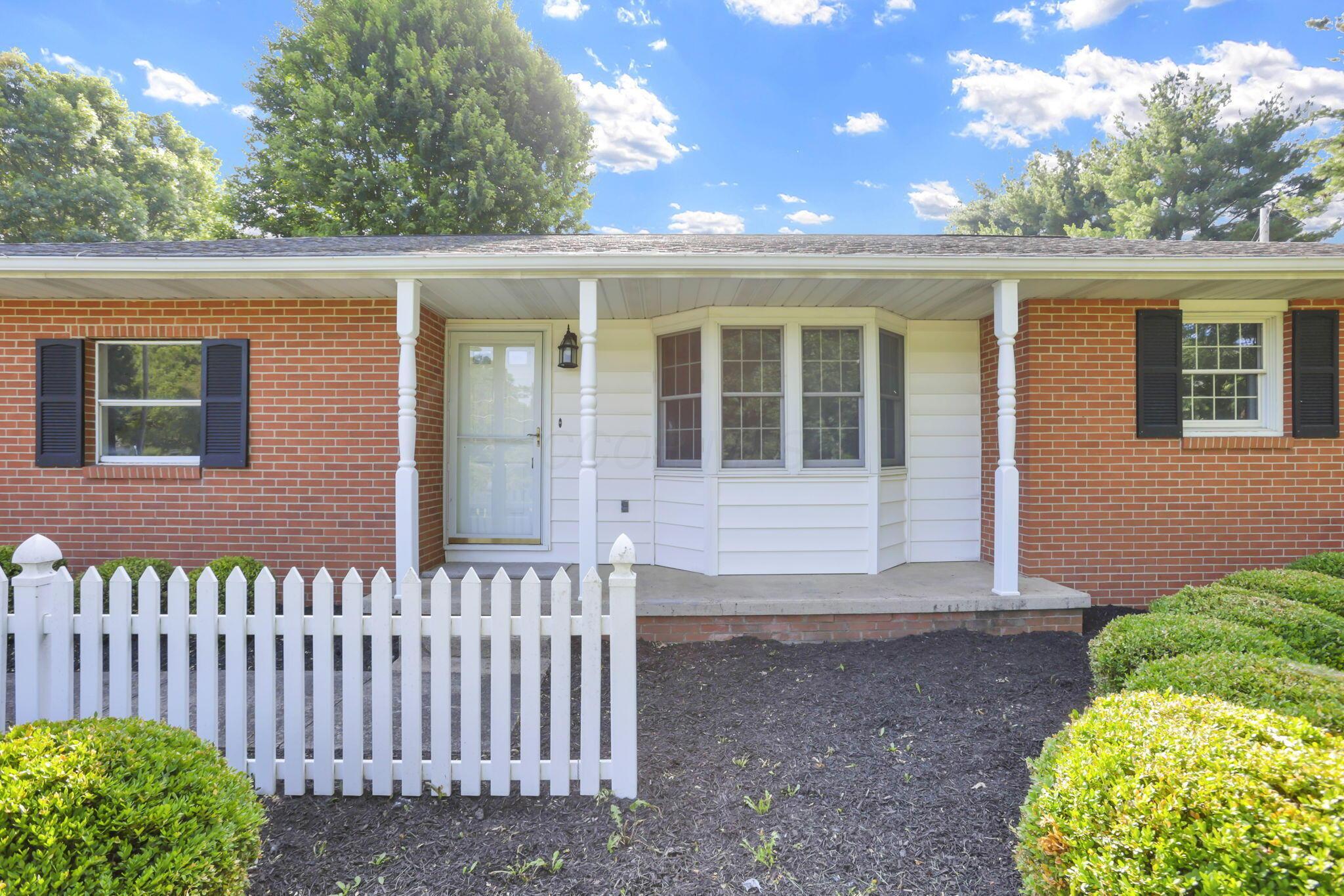 274 North Galena Road Sunbury, OH 43074 - Photo 8 of 61 8-web-or-mls-0D3A9801