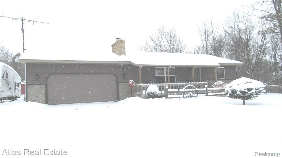 7116 Gale Road Grand Blanc, MI 48439 - Photo 2 of 20 IMG_8755.JPG