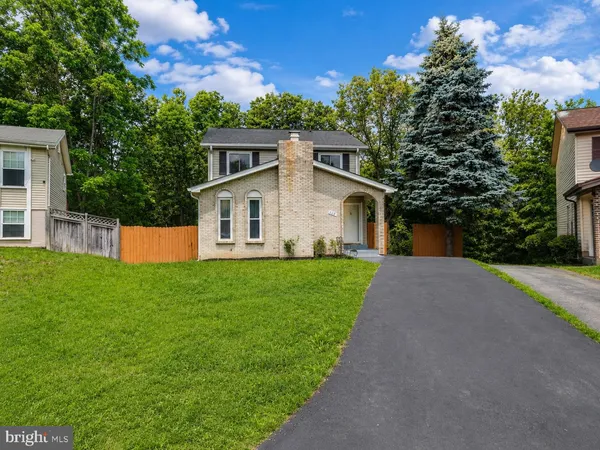 $789,900 | 310 Newman Court, Sterling, VA 20164