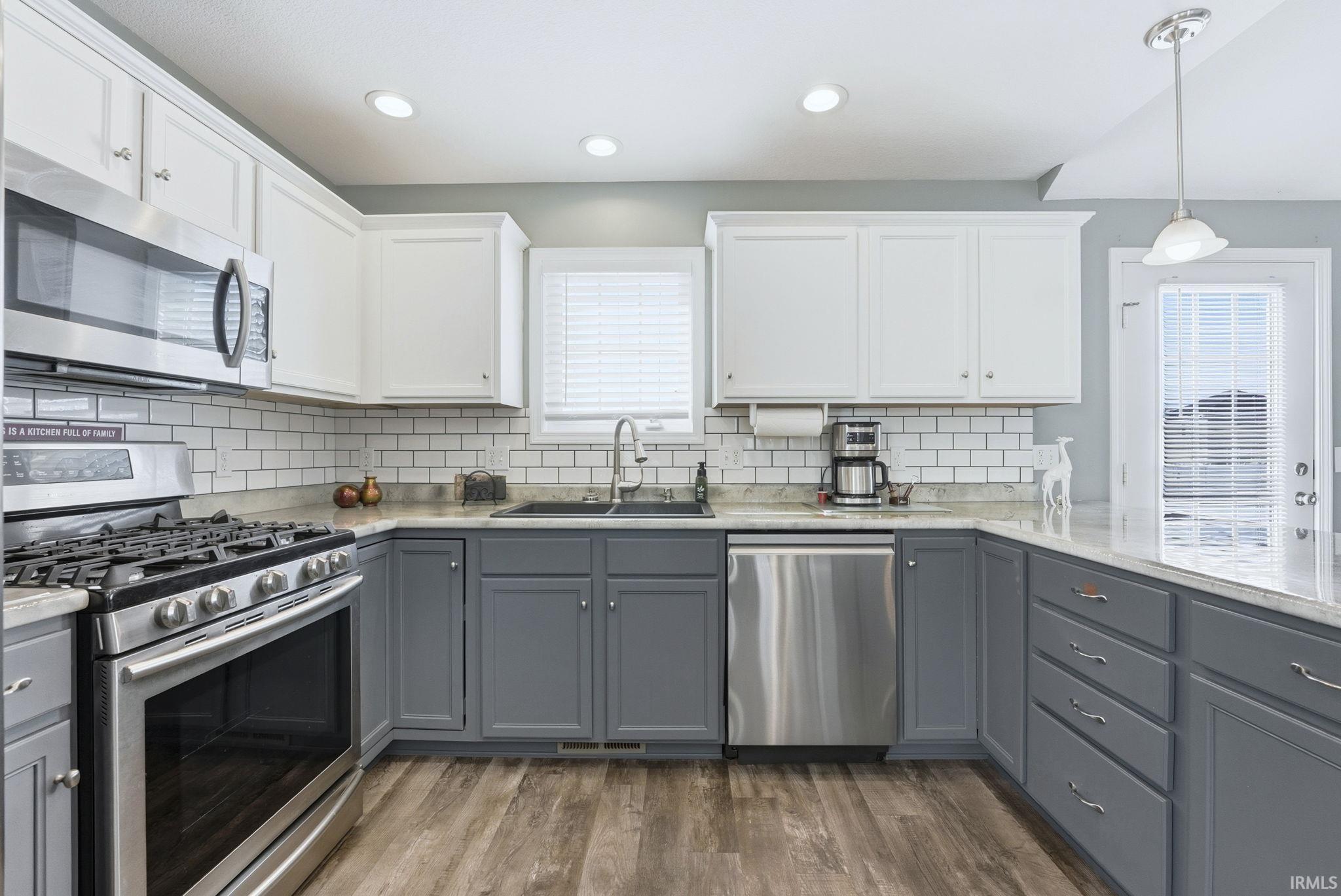 13221 Delano Cove Fort Wayne, IN 46845 - Photo 15 of 27