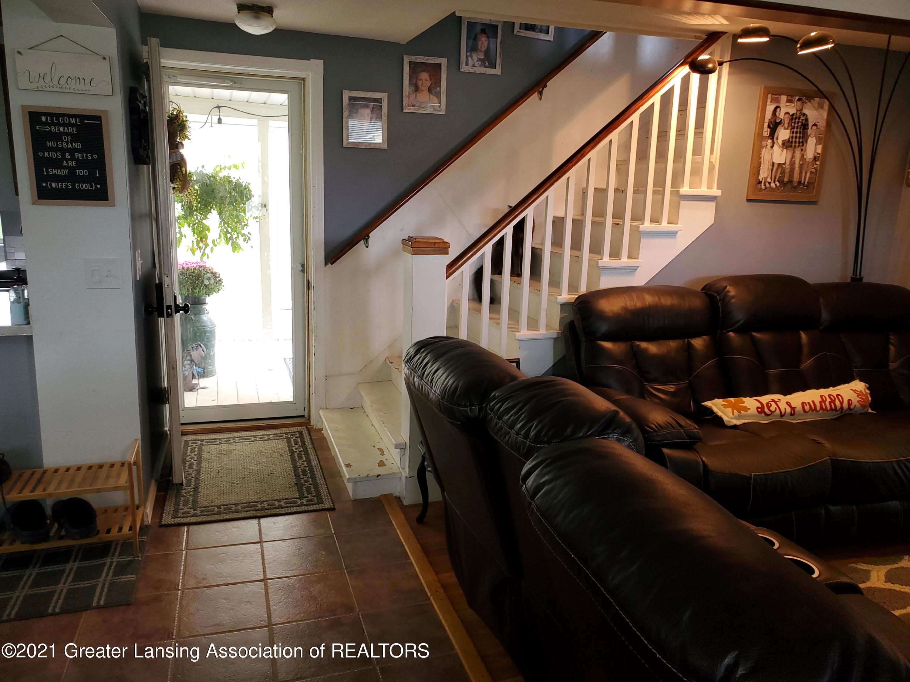 525 Lyons Road Portland, MI 48875 - Photo 4 of 38 20211101_144000