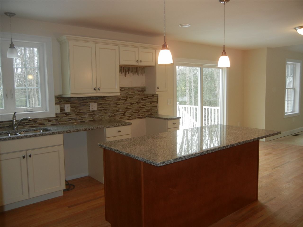 12 Blueberry Hill Road Amherst, NH 03031 - Photo 20 of 37