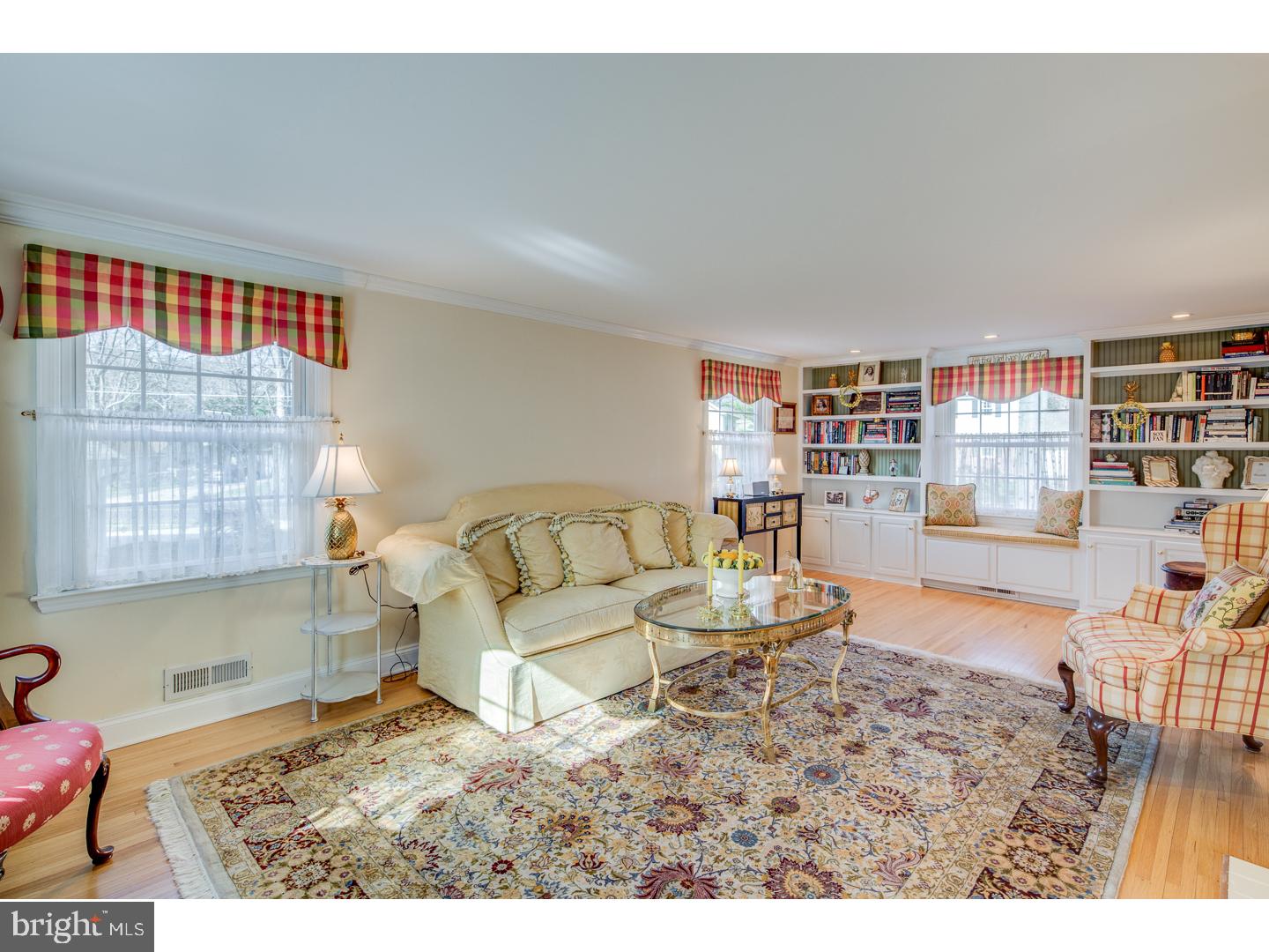 127 Pearl Croft Road Cherry Hill, NJ 08034 - Photo 3 of 25 Gallery Image 3