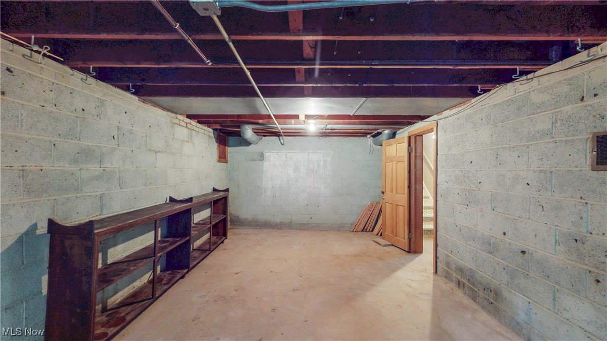 4860 Anderson Road Cleveland, OH 44124 - Photo 40 of 44