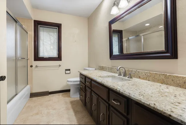 $3,000 | 5746 Berwick Place, Rockford, IL 61107