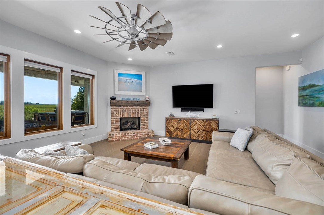 305 Yacht Club Lane St. Simons Island, GA 31522 - Photo 6 of 54