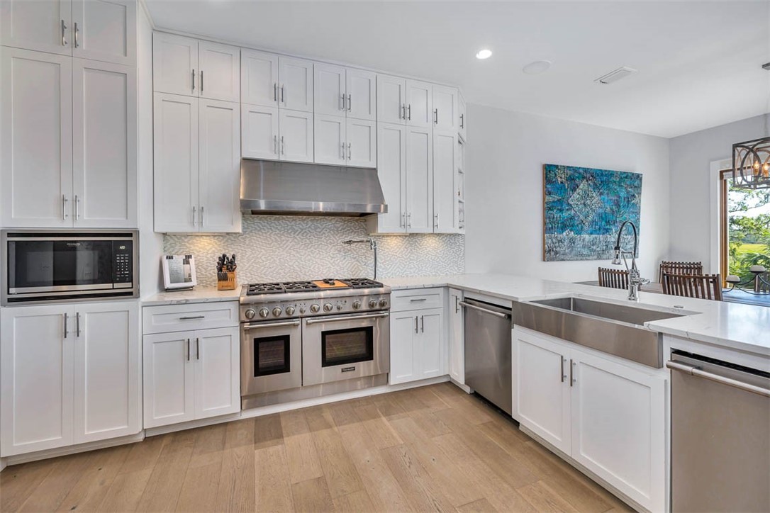 305 Yacht Club Lane St. Simons Island, GA 31522 - Photo 10 of 54