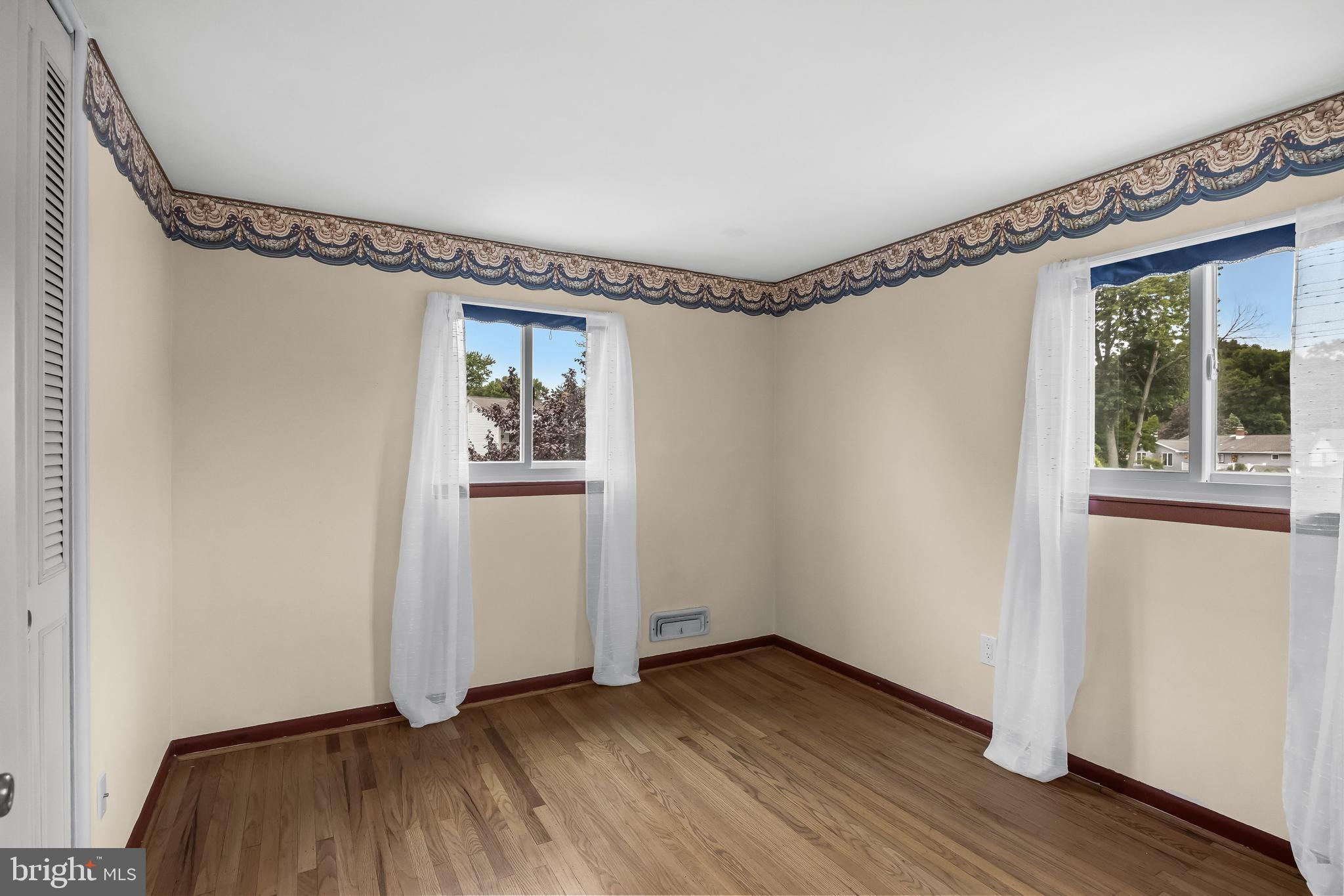 112 Champlain Road Marlton, NJ 08053 - Photo 30 of 44 4th bedroom w/exposed hardwood flooring