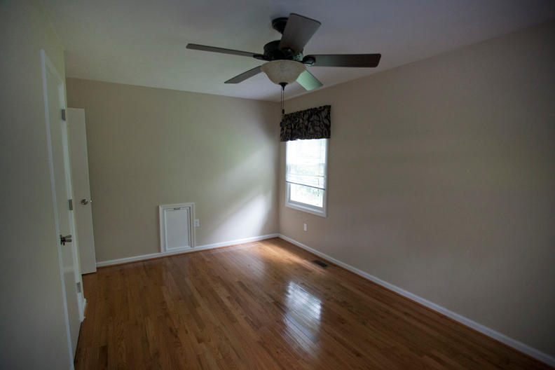 3977 Pitzer Road Roanoke, VA 24014 - Photo 16 of 29 Pitzer016