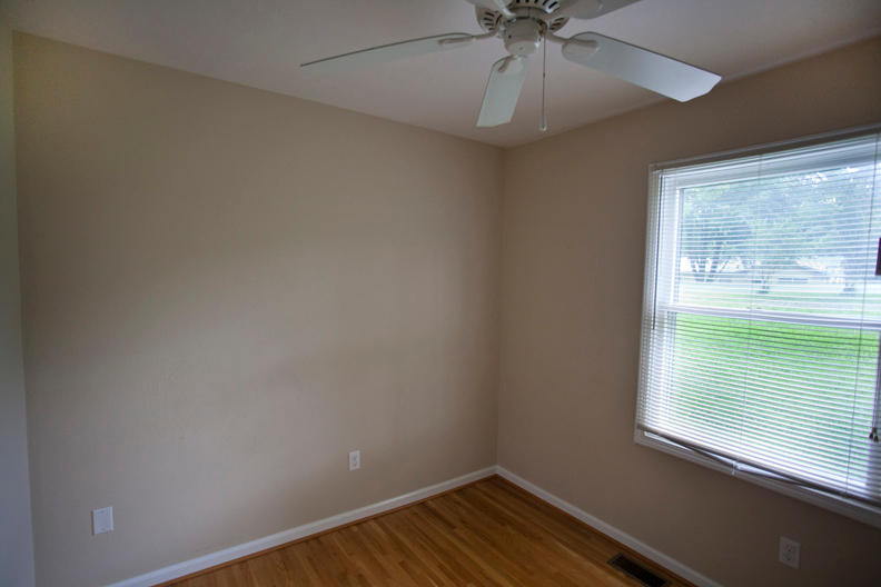 3977 Pitzer Road Roanoke, VA 24014 - Photo 9 of 29 Pitzer010