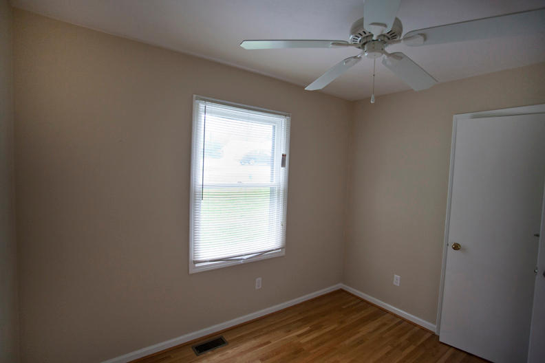 3977 Pitzer Road Roanoke, VA 24014 - Photo 10 of 29 Pitzer011