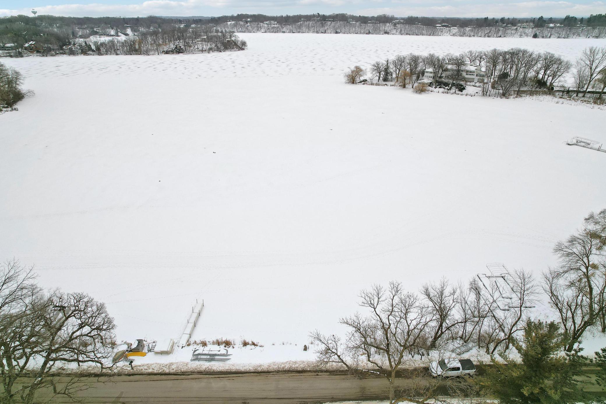 5880 Christmas Lake Road Excelsior, MN 55331 - Photo 4 of 5