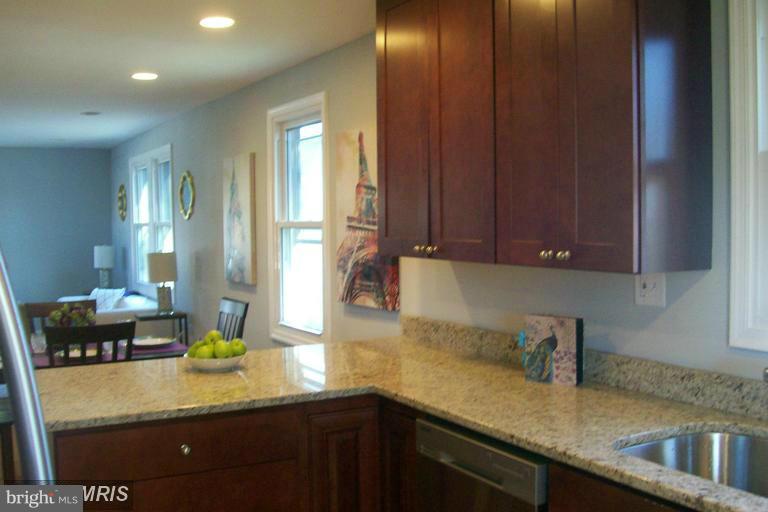 2703 Garnet Road Baltimore, MD 21234 - Photo 6 of 19 Kitchen