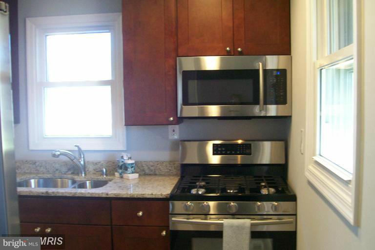 2703 Garnet Road Baltimore, MD 21234 - Photo 7 of 19 Kitchen