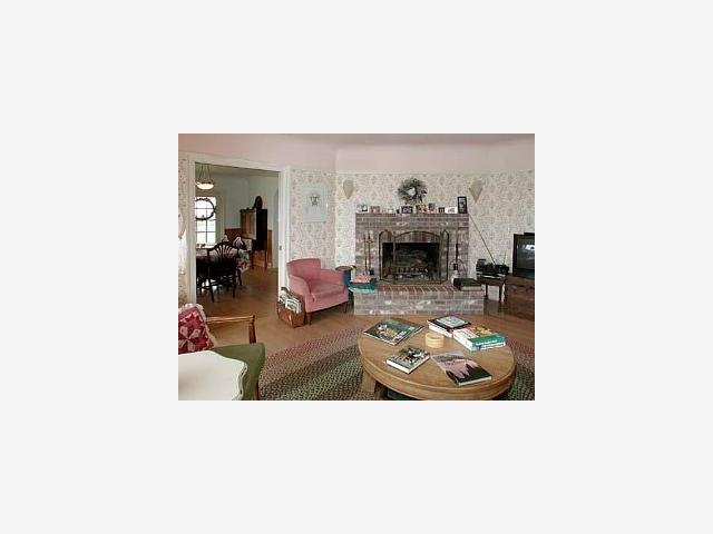 513 Calabasas Road Watsonville, CA 95076 - Photo 4 of 9 Gallery Image 4