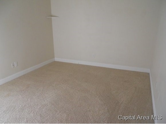 3809 Sugar Loaf Springfield, IL 62711 - Photo 6 of 9 Gallery Image 6