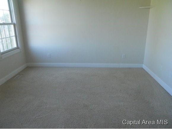 3809 Sugar Loaf Springfield, IL 62711 - Photo 8 of 9 Gallery Image 8