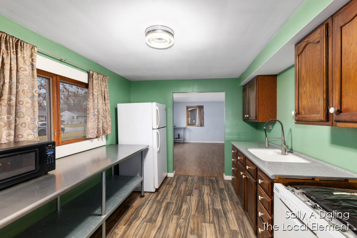 3103 Bonneta Road Muskegon, MI 49442 - Photo 7 of 20 IMG_1005
