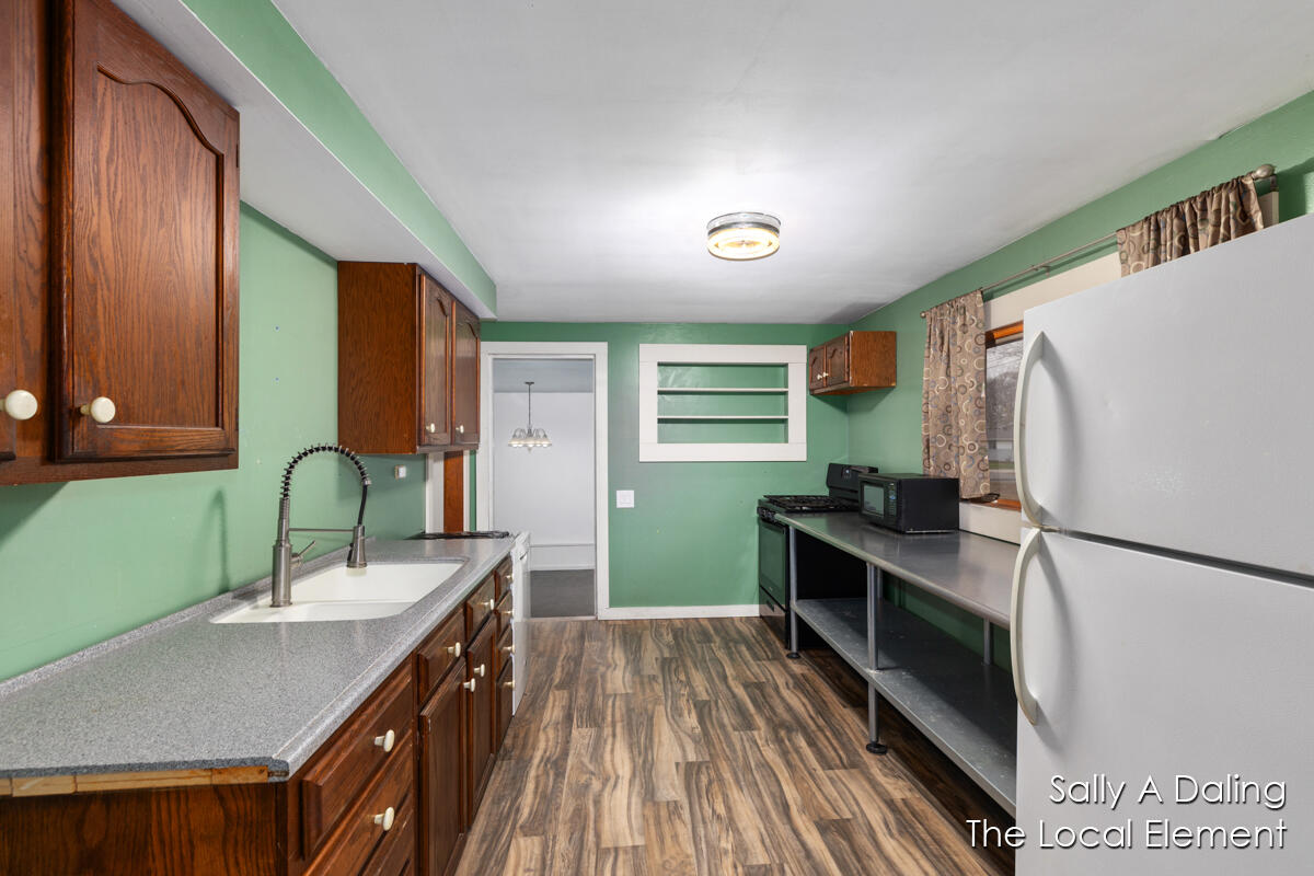 3103 Bonneta Road Muskegon, MI 49442 - Photo 8 of 20 IMG_1006