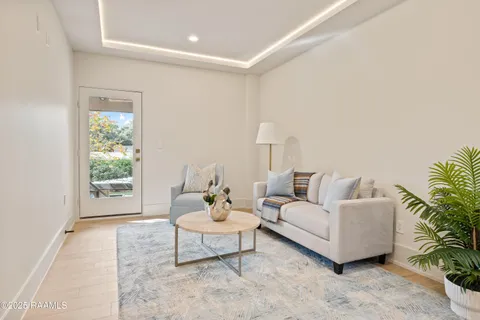 $1,000,000 | 1303 Myrtle Place, Lafayette, LA 70506