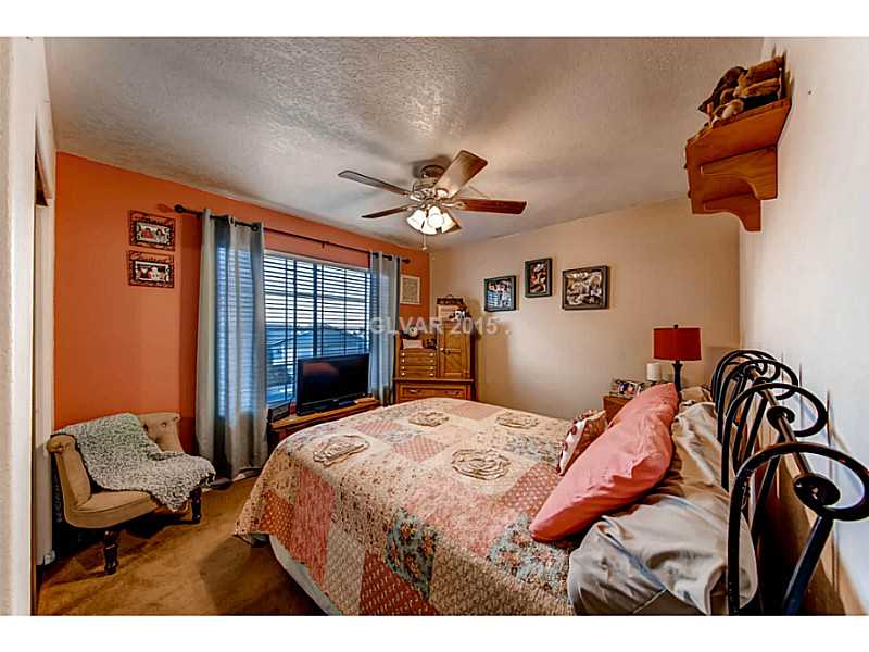 161 West Rochell Drive Henderson, NV 89015 - Photo 25 of 35 Bedroom.