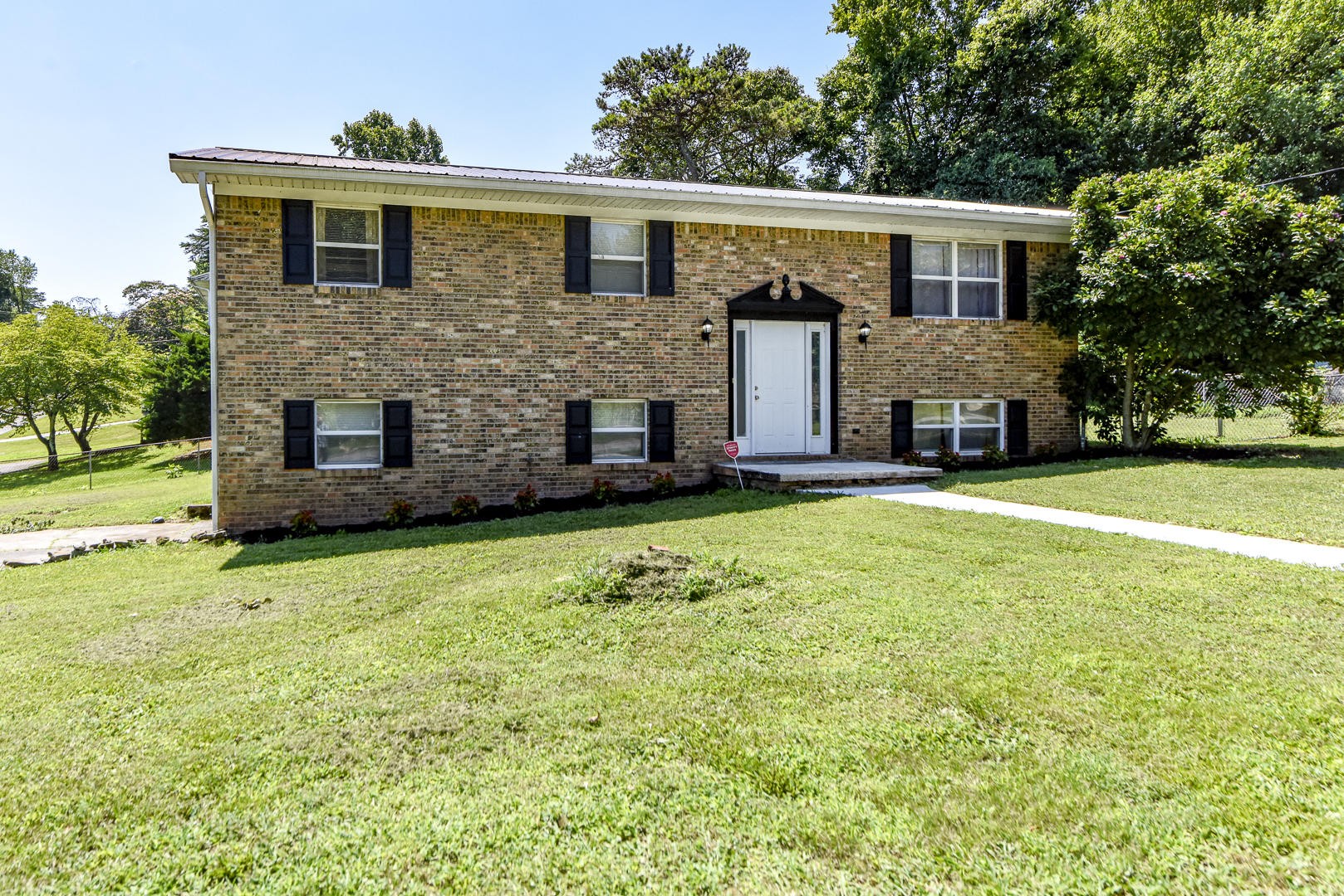 3404 Wexgate Road Knoxville, TN 37931 - Photo 1 of 29 Gallery Image 1