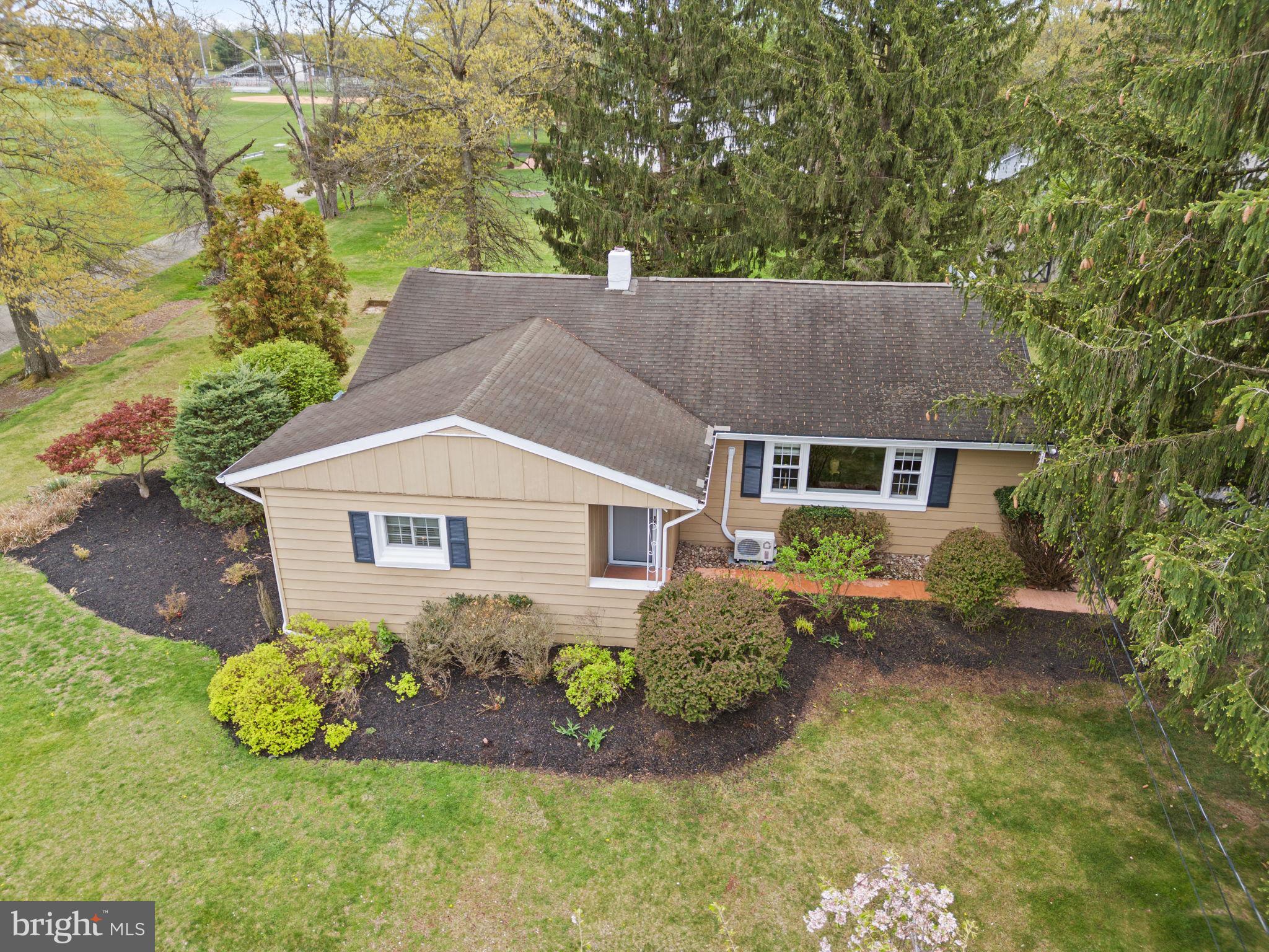 1030 Walt Road Pennsburg, PA 18073 - Photo 2 of 35 Gallery Image 2