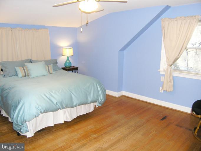 10212 Procter Street Silver Spring, MD 20901 - Photo 12 of 18 Bedroom (Master)