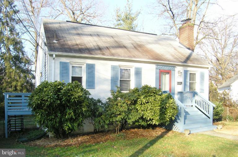 10212 Procter Street Silver Spring, MD 20901 - Photo 18 of 18 Exterior (Front)