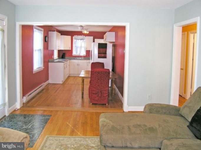 10212 Procter Street Silver Spring, MD 20901 - Photo 4 of 18 Kitchen