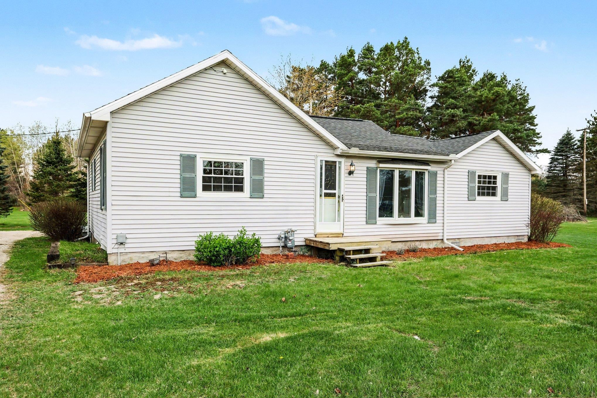 1600 East Dayton Road Caro, MI 48723 - Photo 2 of 24