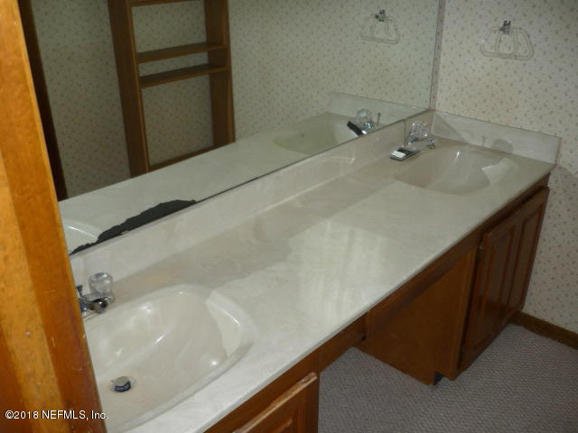 5437 Fort Caroline Road Jacksonville, FL 32277 - Photo 20 of 32 Master Bath