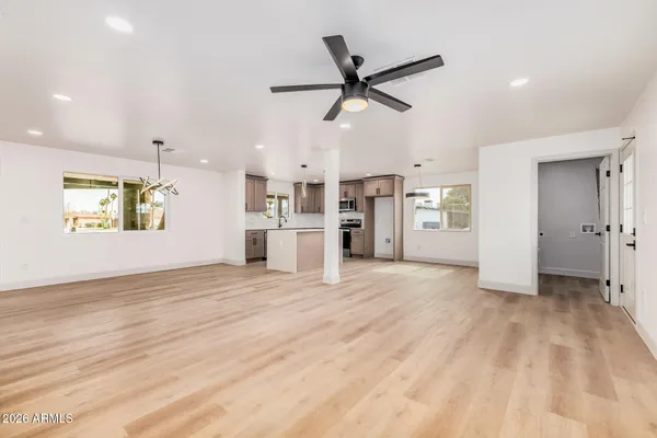 $425,000 | 12602 North 24th Street, Phoenix, AZ 85022