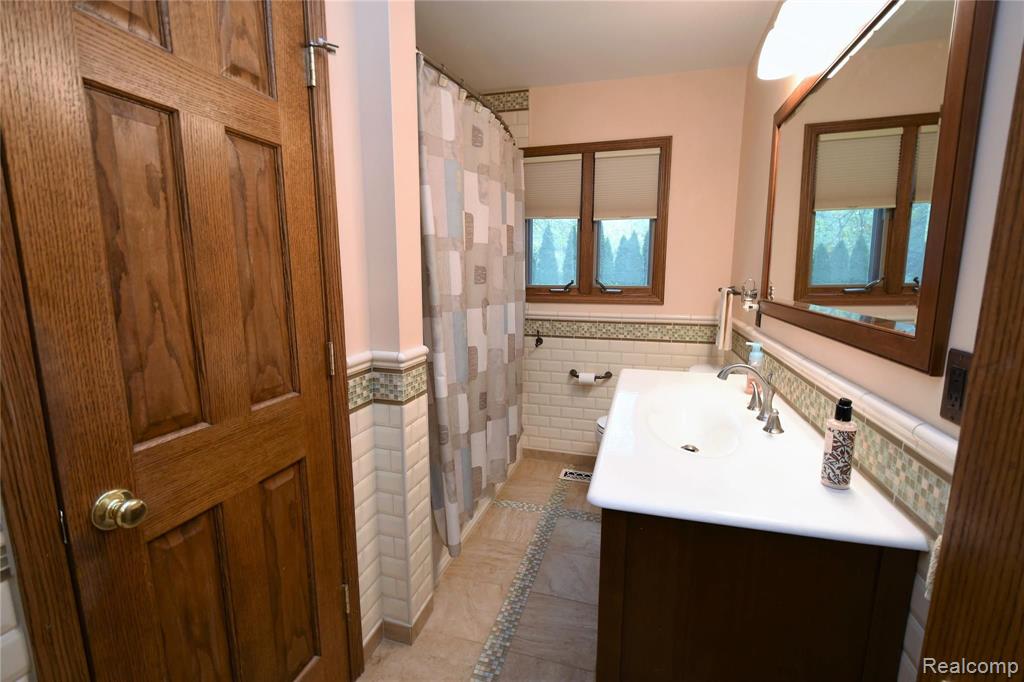 10498 Carmer Road Fenton, MI 48430 - Photo 28 of 40
