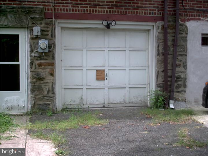 121 Normandy Road Upper Darby, PA 19082 - Photo 15 of 15 Garage