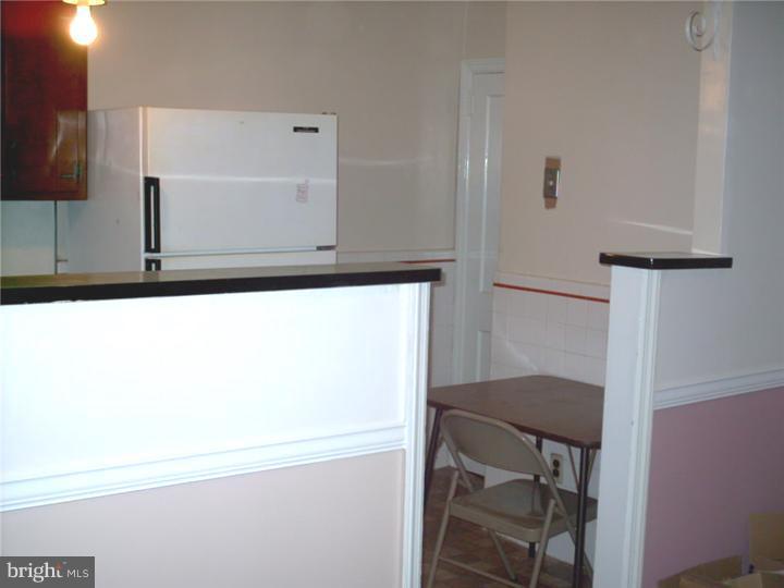 121 Normandy Road Upper Darby, PA 19082 - Photo 8 of 15 Kitchen