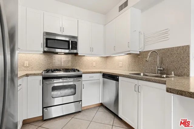 $2,800 | 267 San Pedro Street, Unit 507, Los Angeles, CA 90012