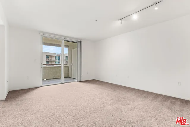 $2,800 | 267 San Pedro Street, Unit 507, Los Angeles, CA 90012