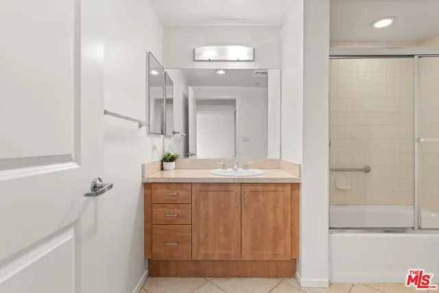 $2,800 | 267 San Pedro Street, Unit 507, Los Angeles, CA 90012